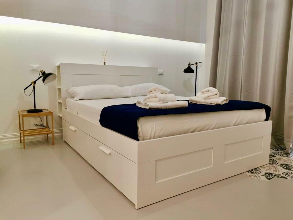 Porta San Biagio Rooms レッチェ エクステリア 写真